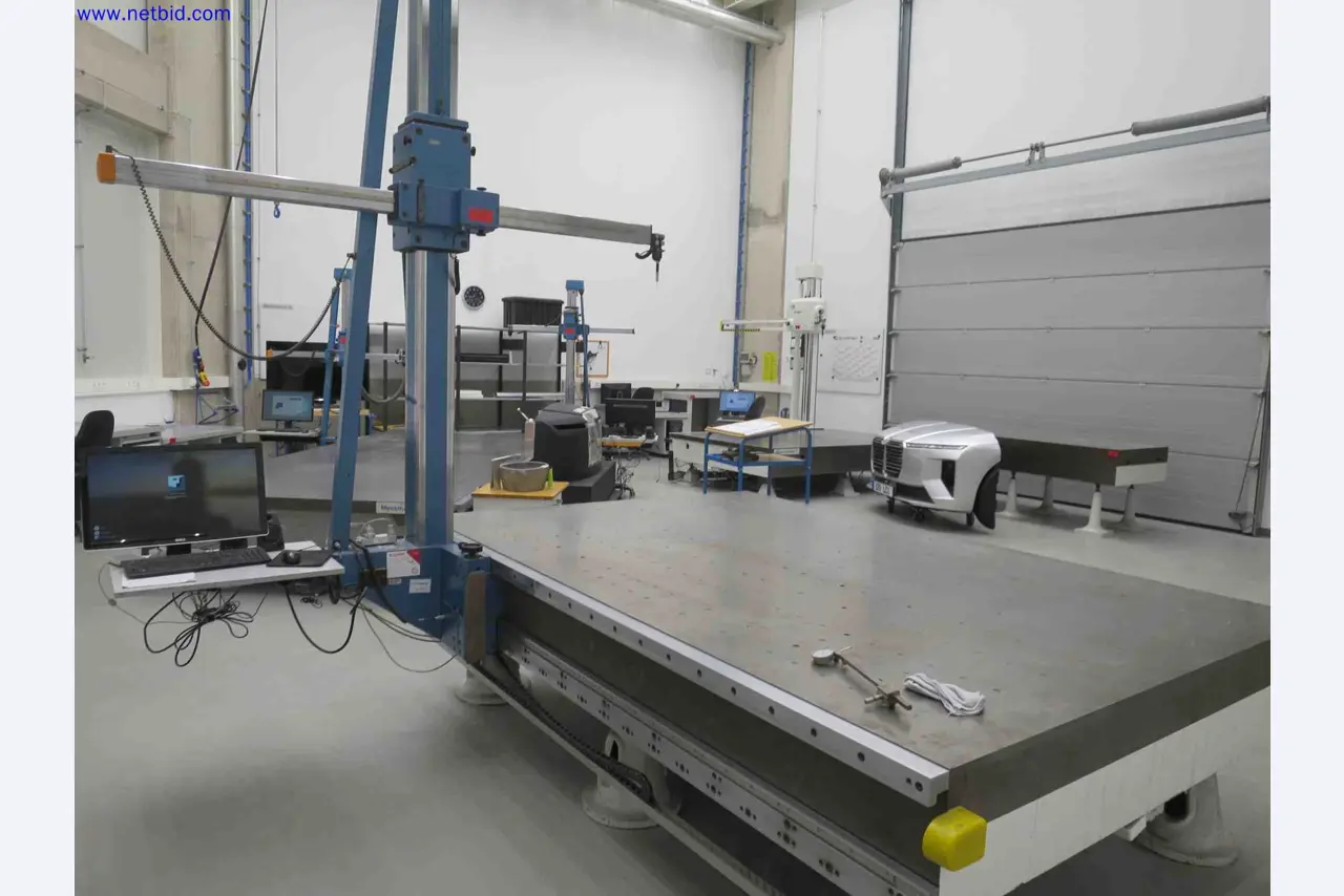 Máquinas CNC en buen estado para la fabricación de componentes metálicos de precisión-2
