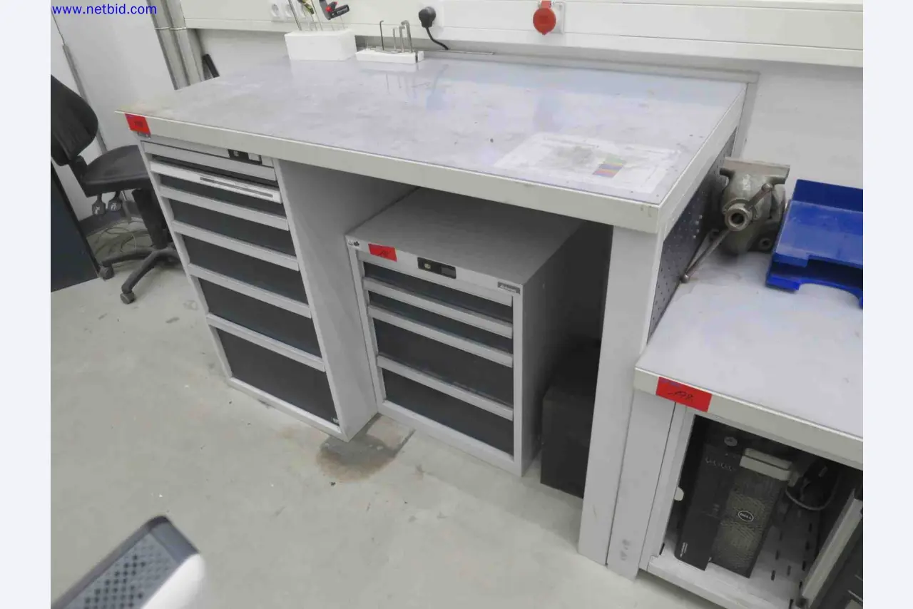 Máquinas CNC en buen estado para la fabricación de componentes metálicos de precisión-1