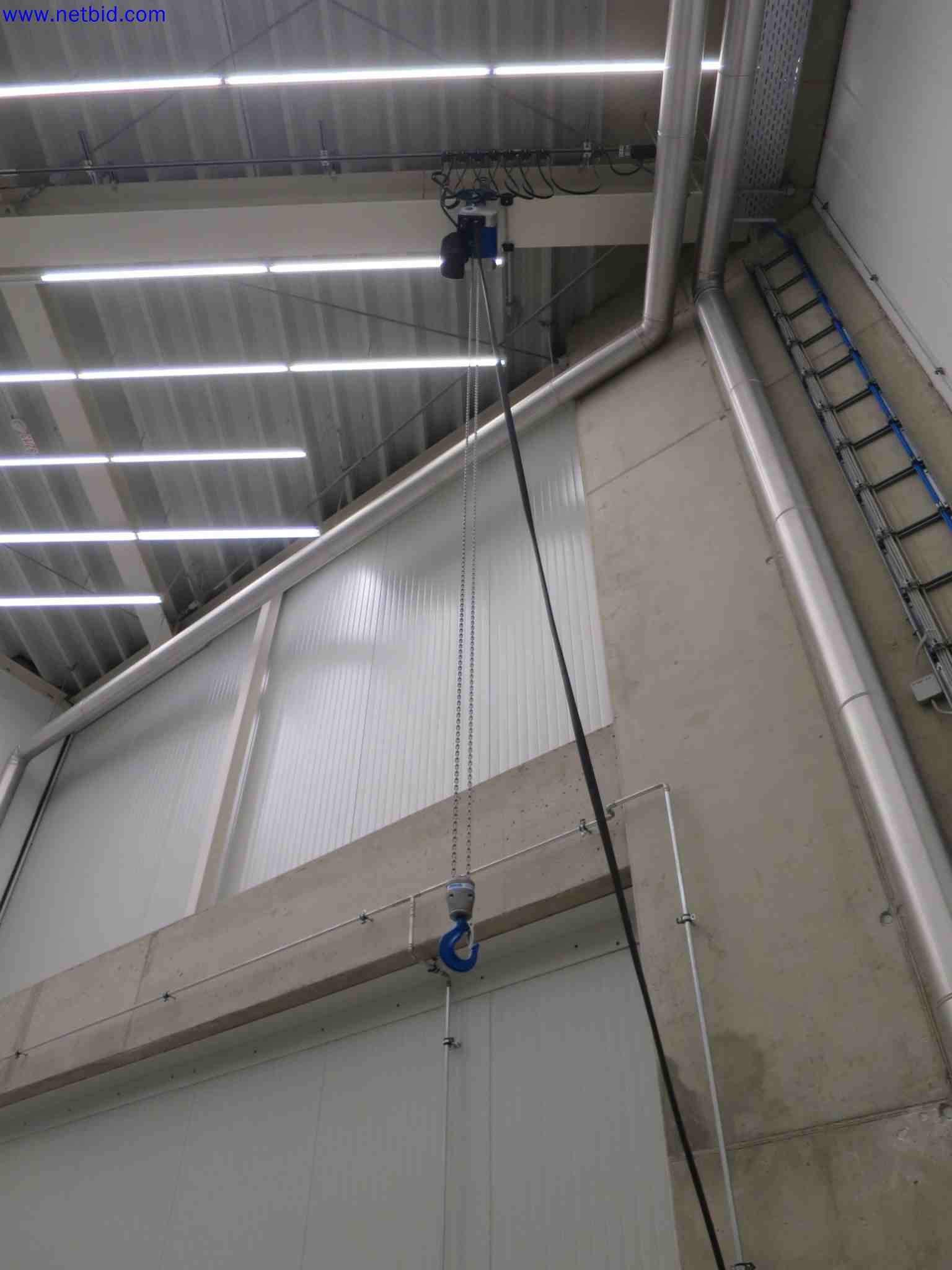 Máquinas CNC en buen estado para la fabricación de componentes metálicos de precisión-1