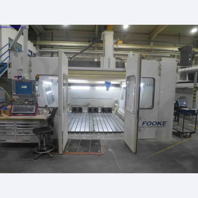 Machines CNC bien entretenues destinées à la fabrication de pièces métalliques de précision-1