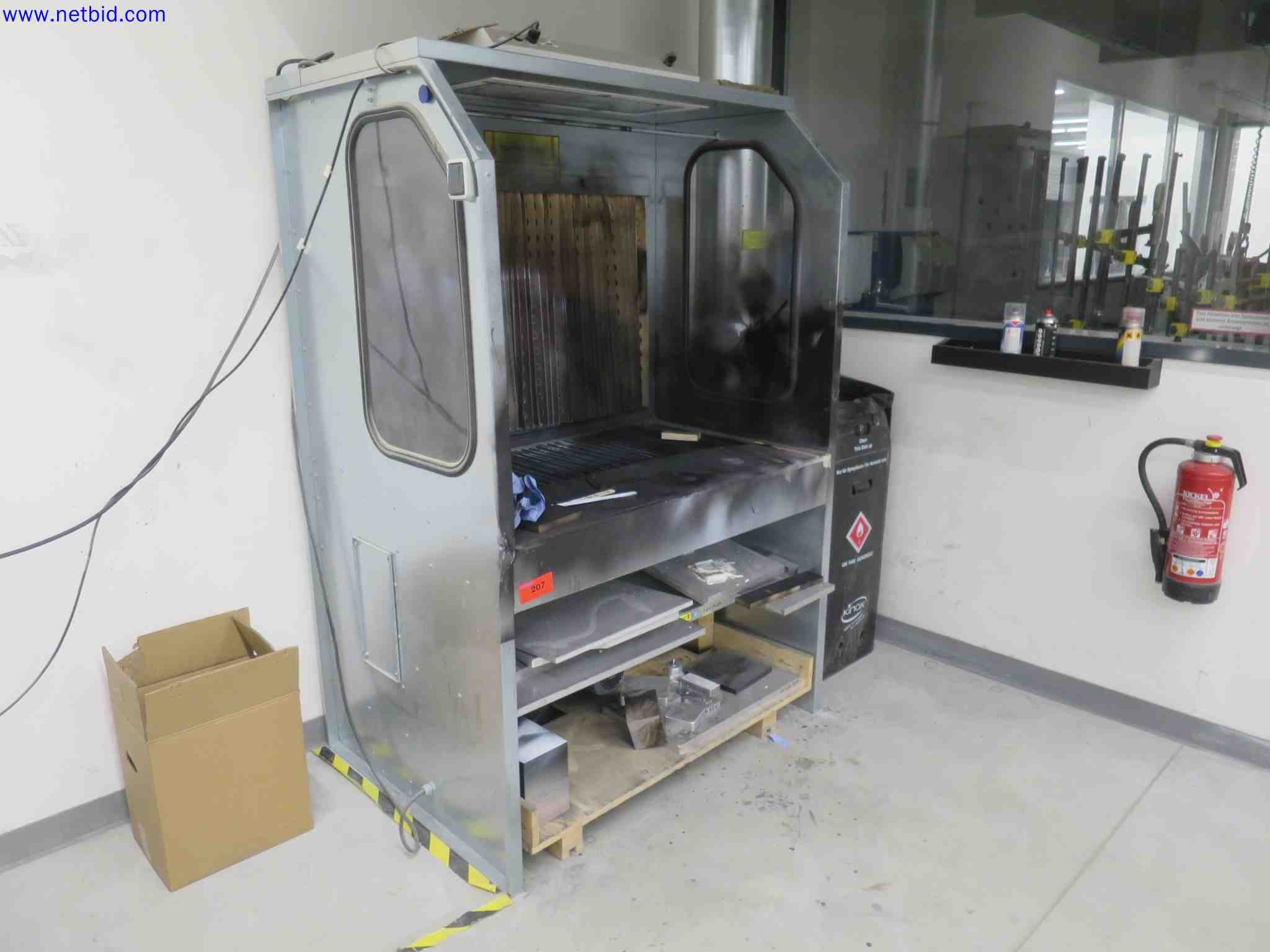 Machines CNC bien entretenues destinées à la fabrication de pièces métalliques de précision-1