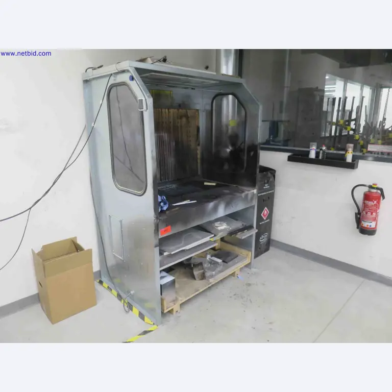 Machines CNC bien entretenues destinées à la fabrication de pièces métalliques de précision-1