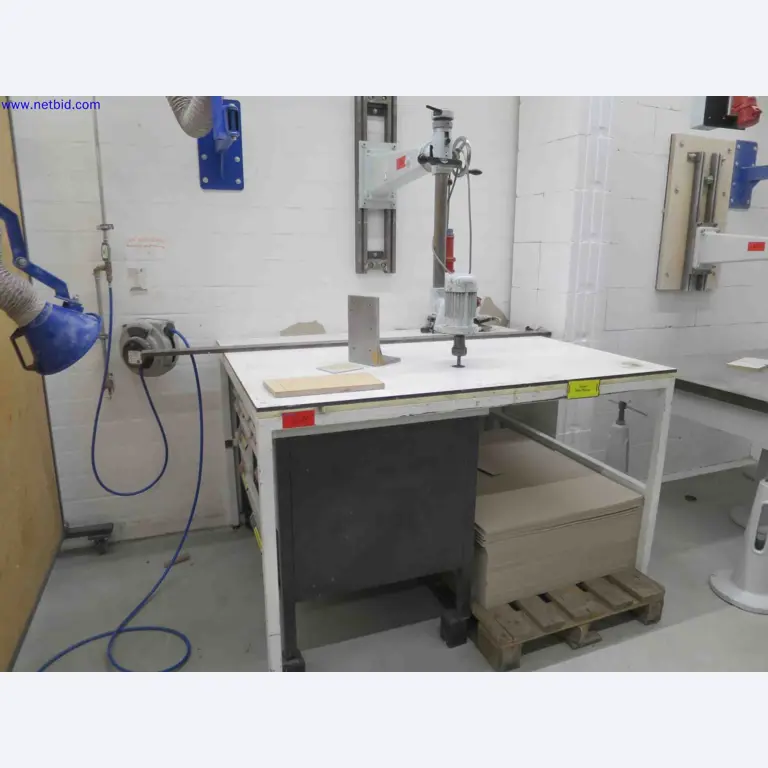 Machines CNC bien entretenues destinées à la fabrication de pièces métalliques de précision-2