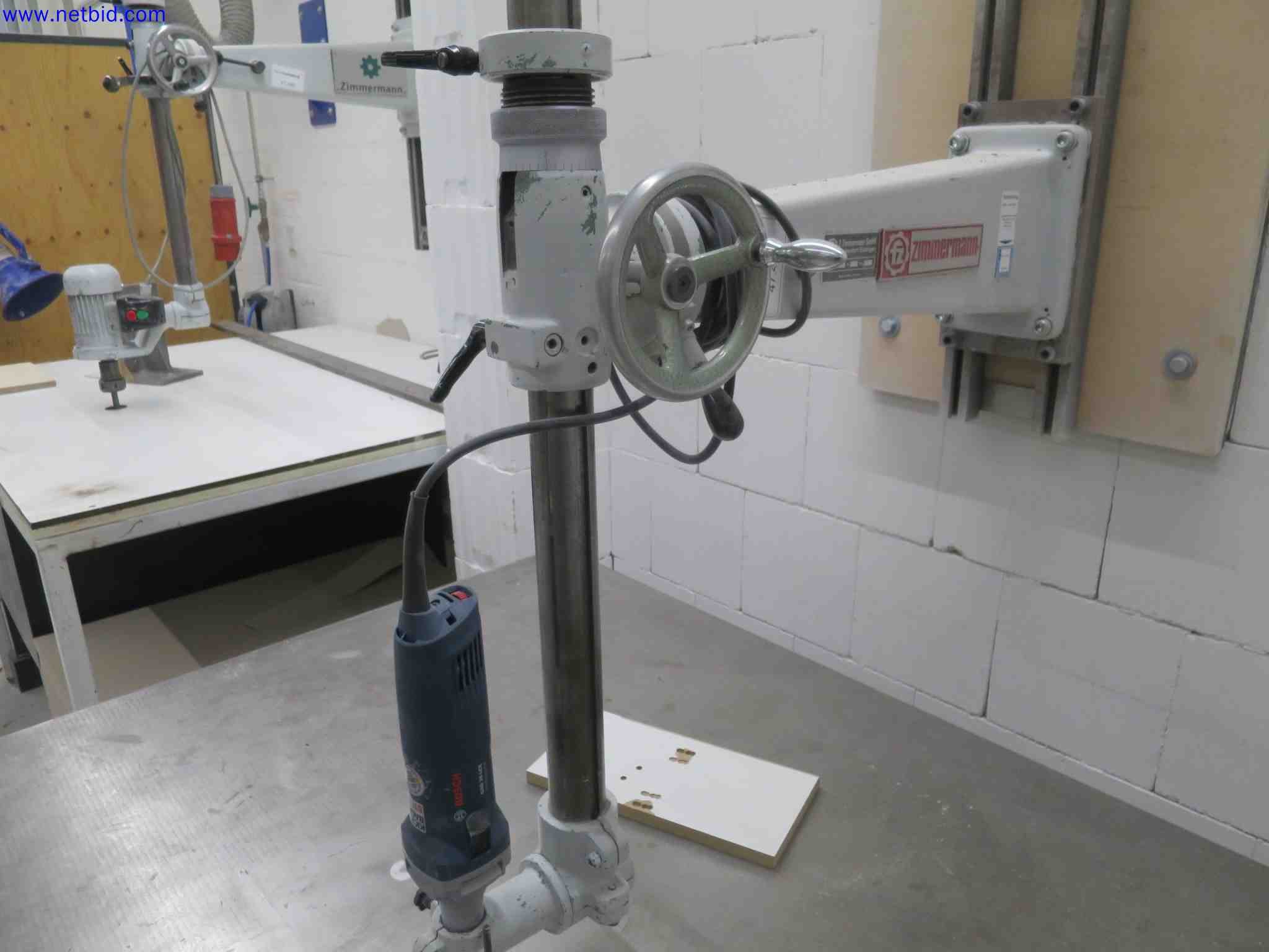 Machines CNC bien entretenues destinées à la fabrication de pièces métalliques de précision-3