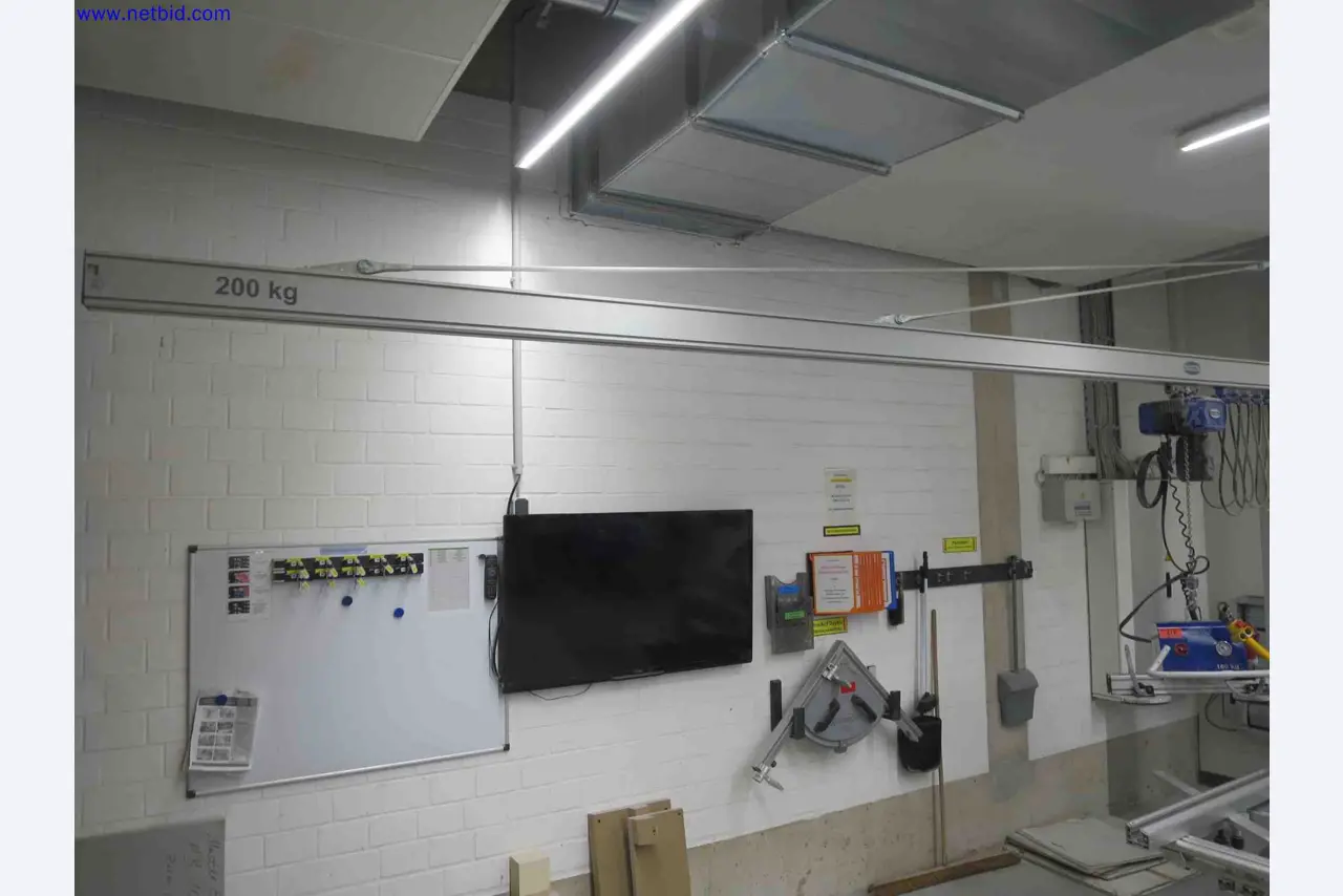 Máquinas CNC en buen estado para la fabricación de componentes metálicos de precisión-2
