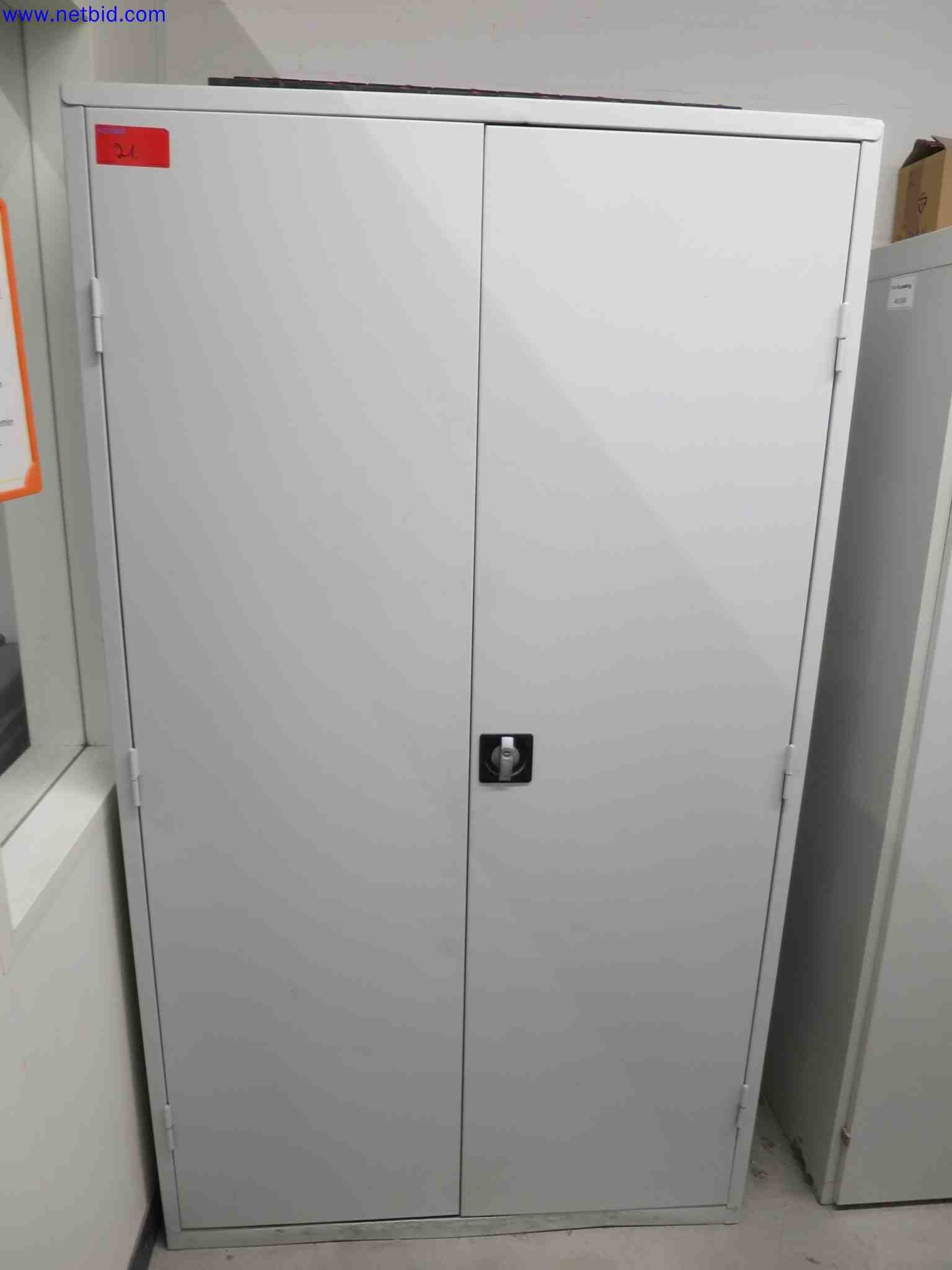 Máquinas CNC en buen estado para la fabricación de componentes metálicos de precisión-1
