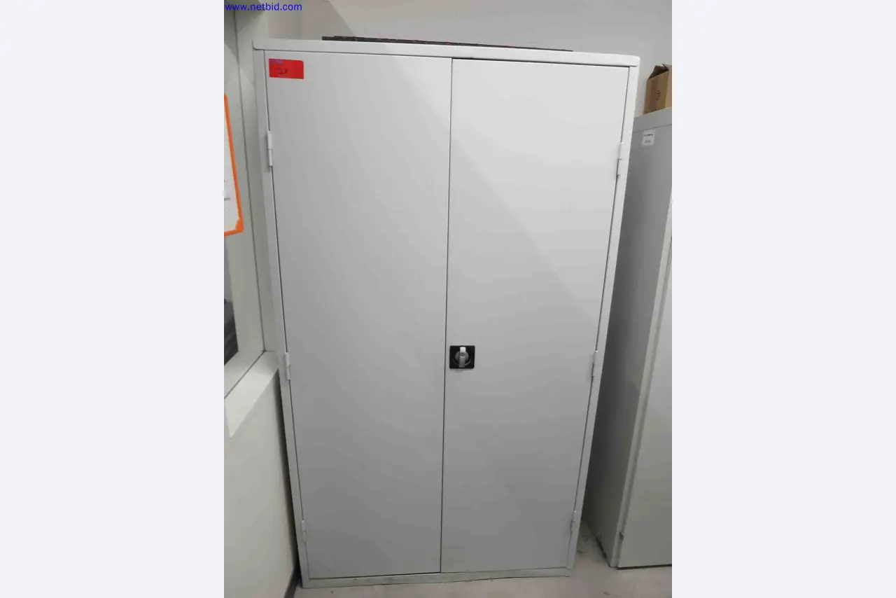 Máquinas CNC en buen estado para la fabricación de componentes metálicos de precisión-1