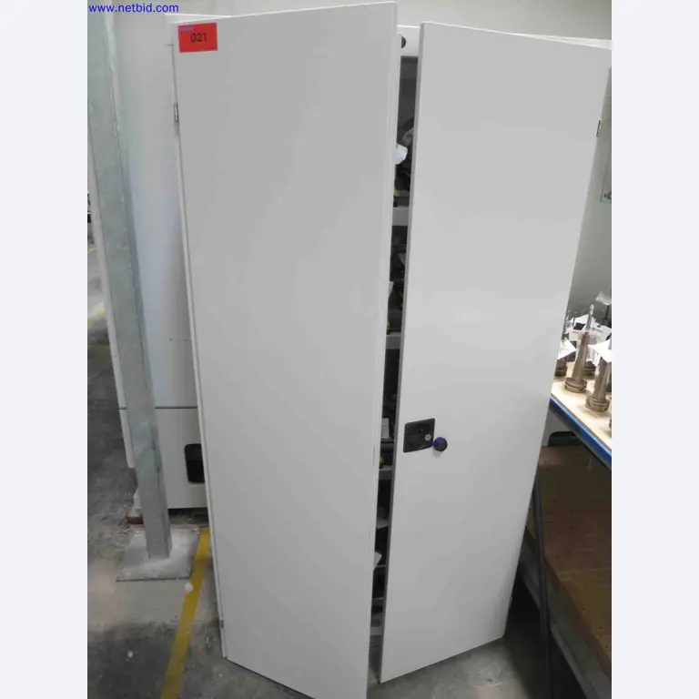 Máquinas CNC en buen estado para la fabricación de componentes metálicos de precisión-2
