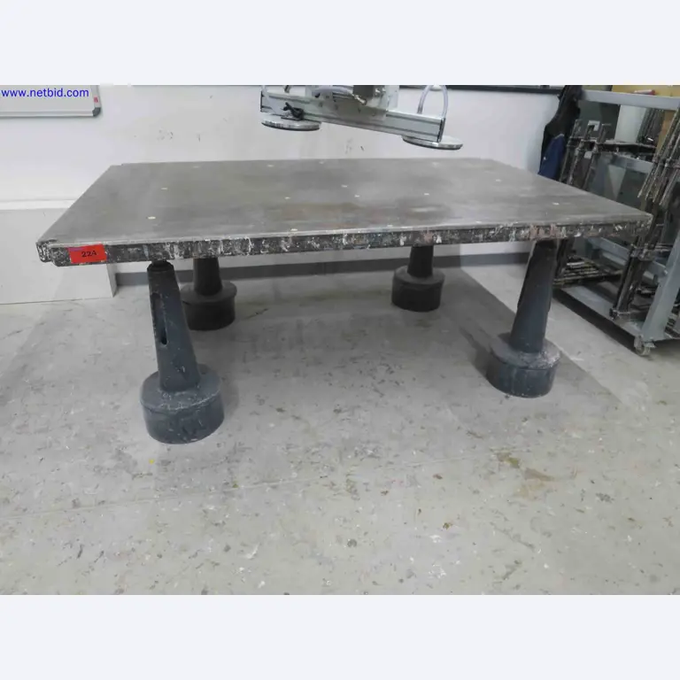 Machines CNC bien entretenues destinées à la fabrication de pièces métalliques de précision-2