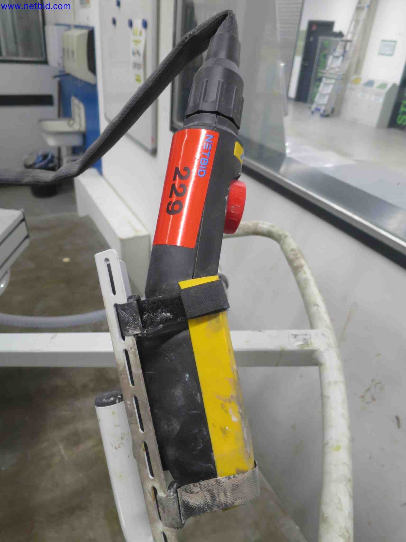 Machines CNC bien entretenues destinées à la fabrication de pièces métalliques de précision-3