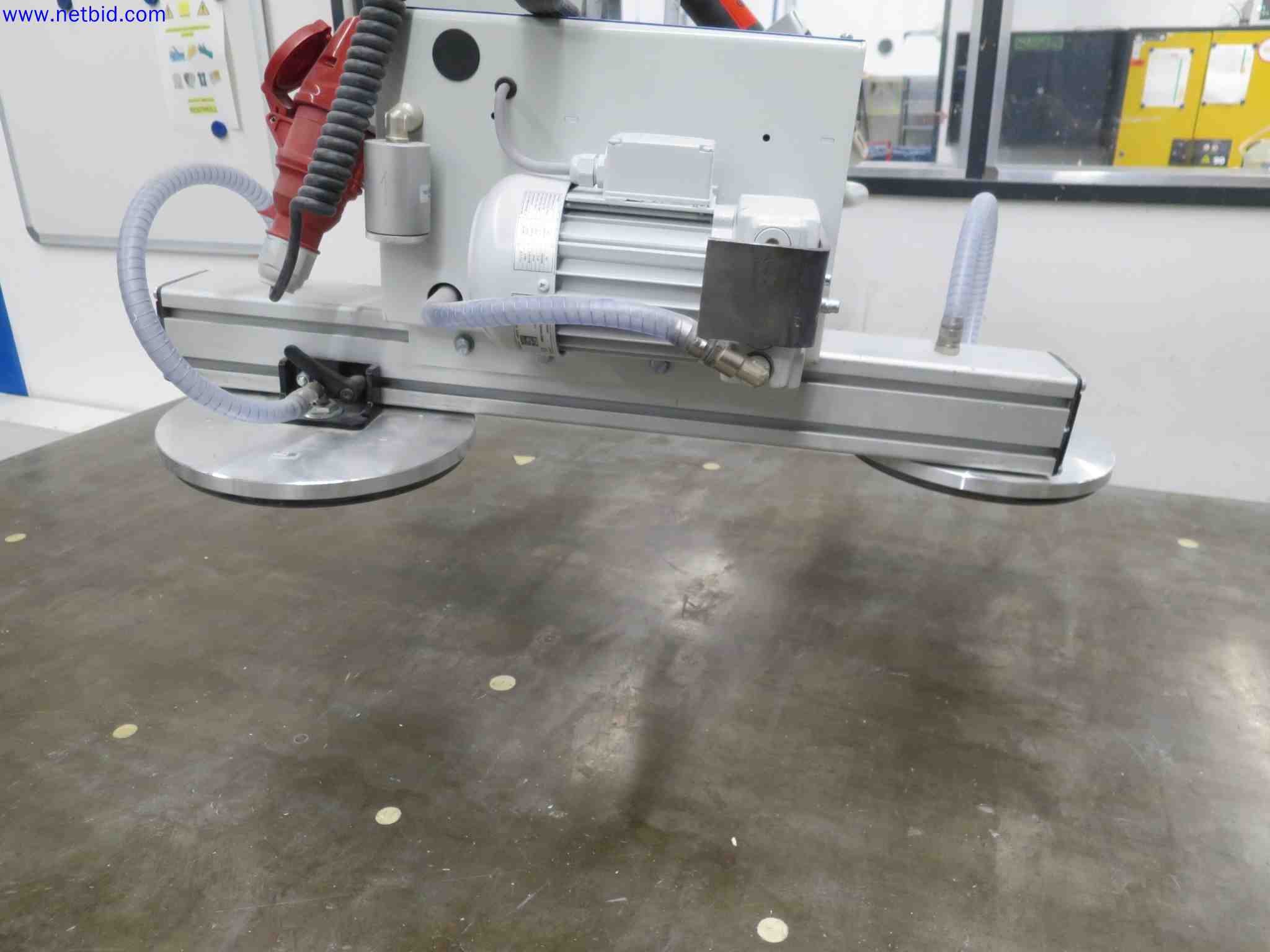 Machines CNC bien entretenues destinées à la fabrication de pièces métalliques de précision-3