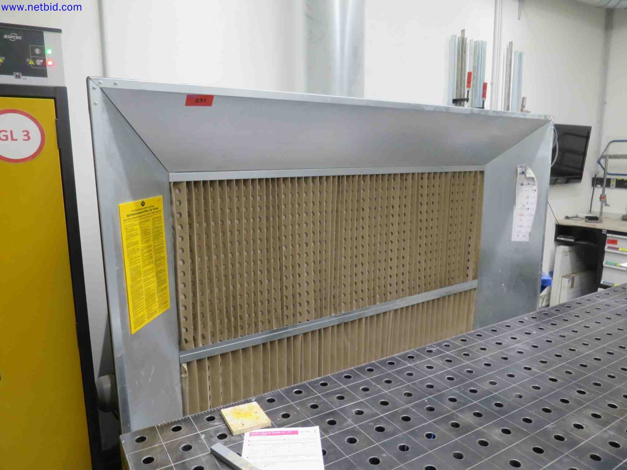 Machines CNC bien entretenues destinées à la fabrication de pièces métalliques de précision-1