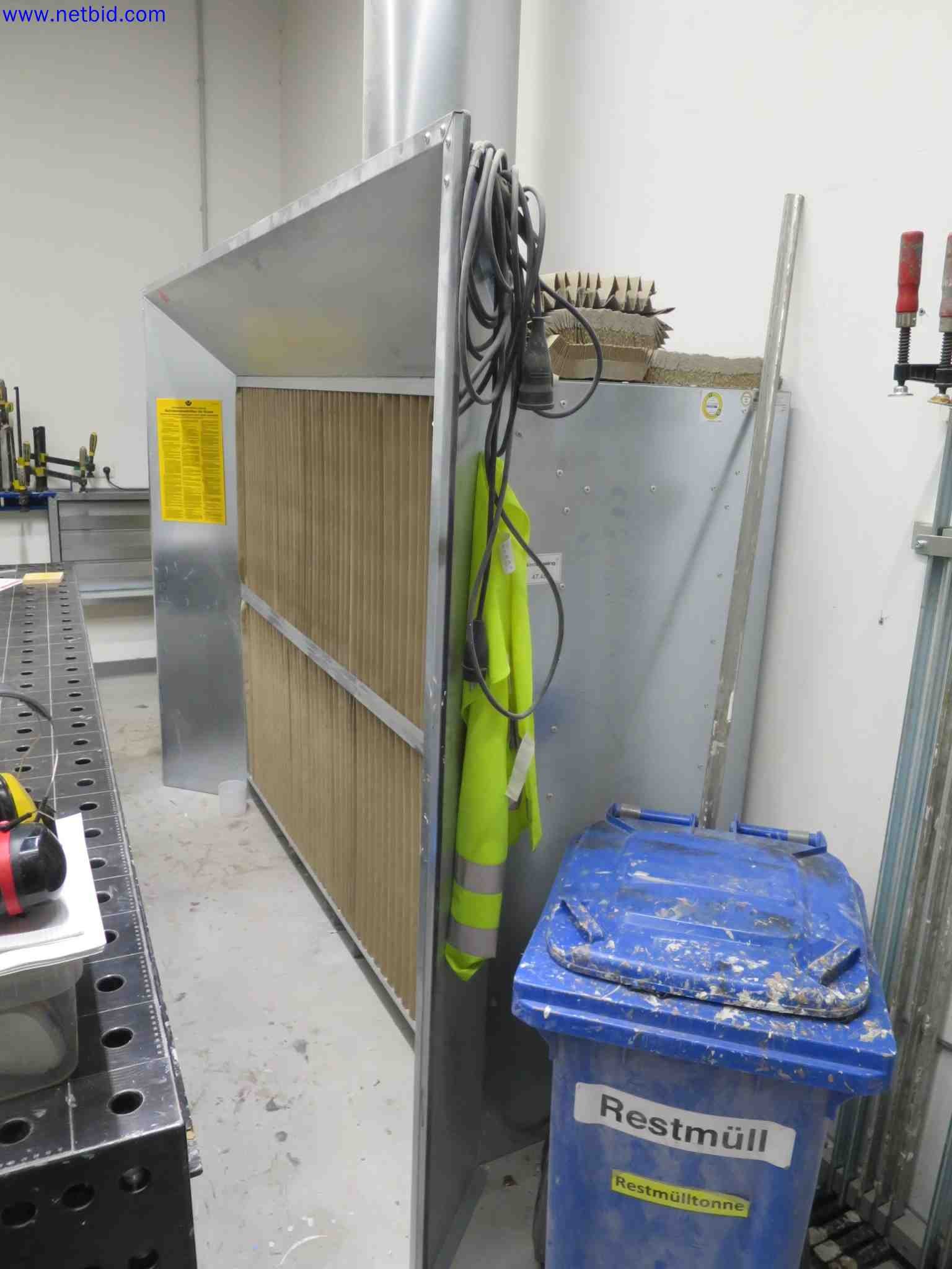 Machines CNC bien entretenues destinées à la fabrication de pièces métalliques de précision-2