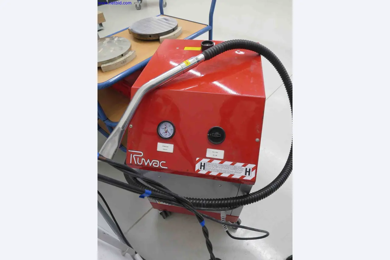 Máquinas CNC en buen estado para la fabricación de componentes metálicos de precisión-3