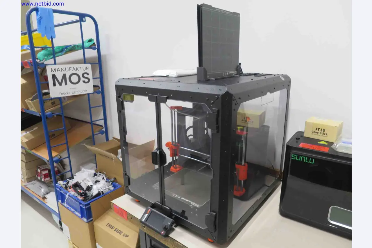 Máquinas CNC en buen estado para la fabricación de componentes metálicos de precisión-2
