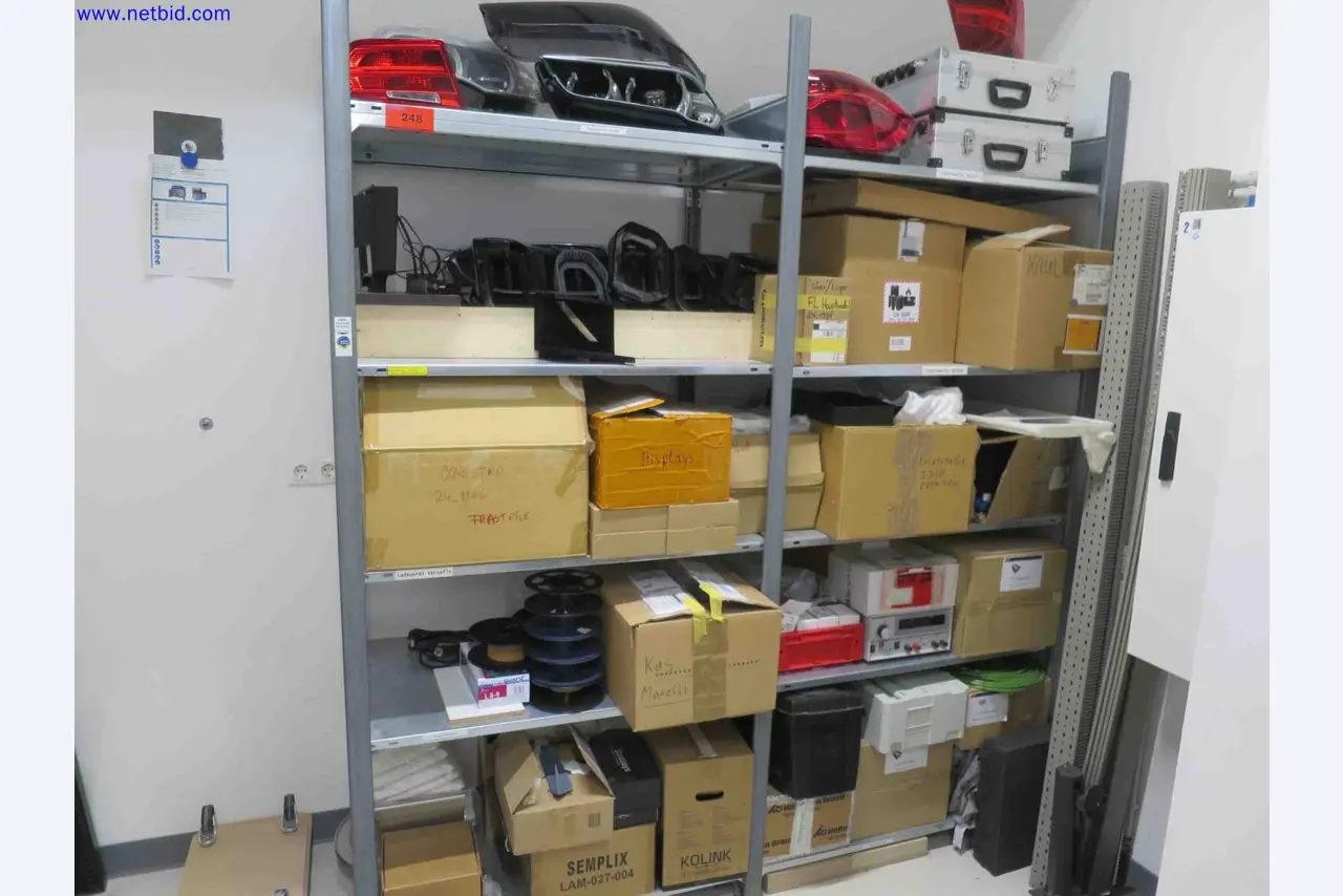 Máquinas CNC en buen estado para la fabricación de componentes metálicos de precisión-1