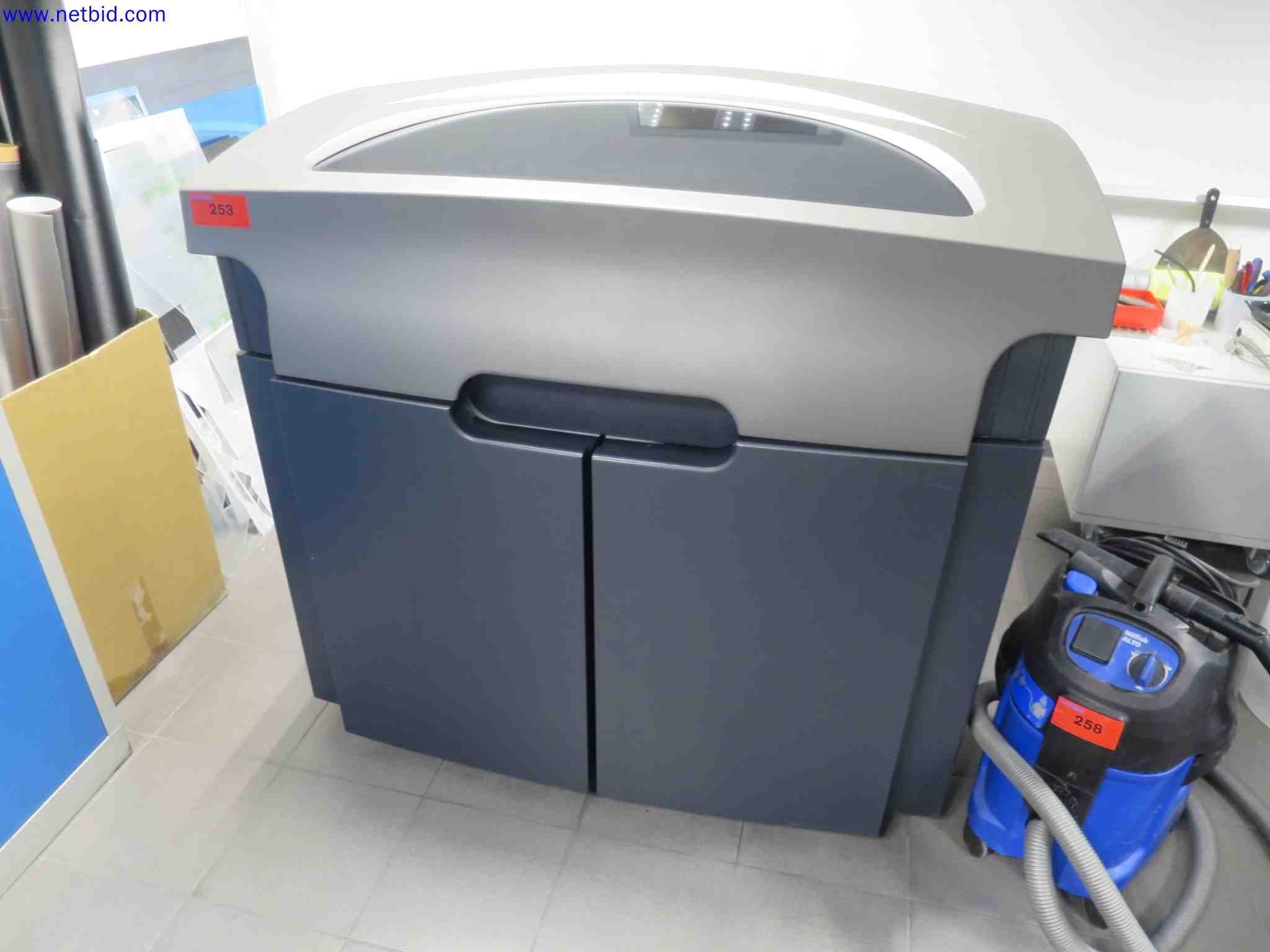 Machines CNC bien entretenues destinées à la fabrication de pièces métalliques de précision-1