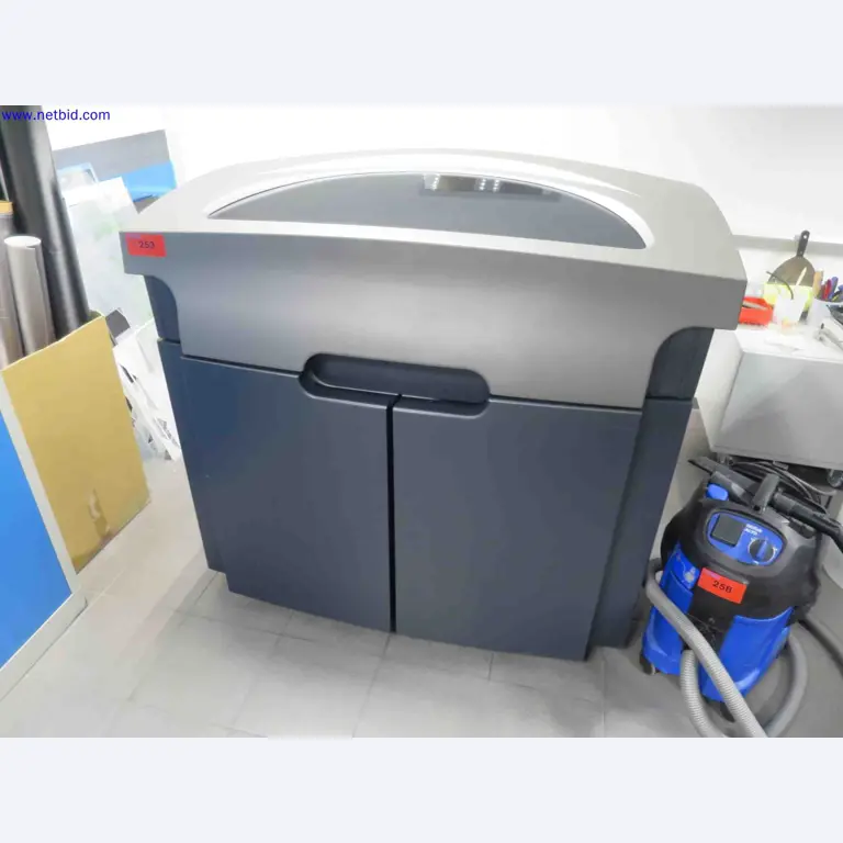 Machines CNC bien entretenues destinées à la fabrication de pièces métalliques de précision-1