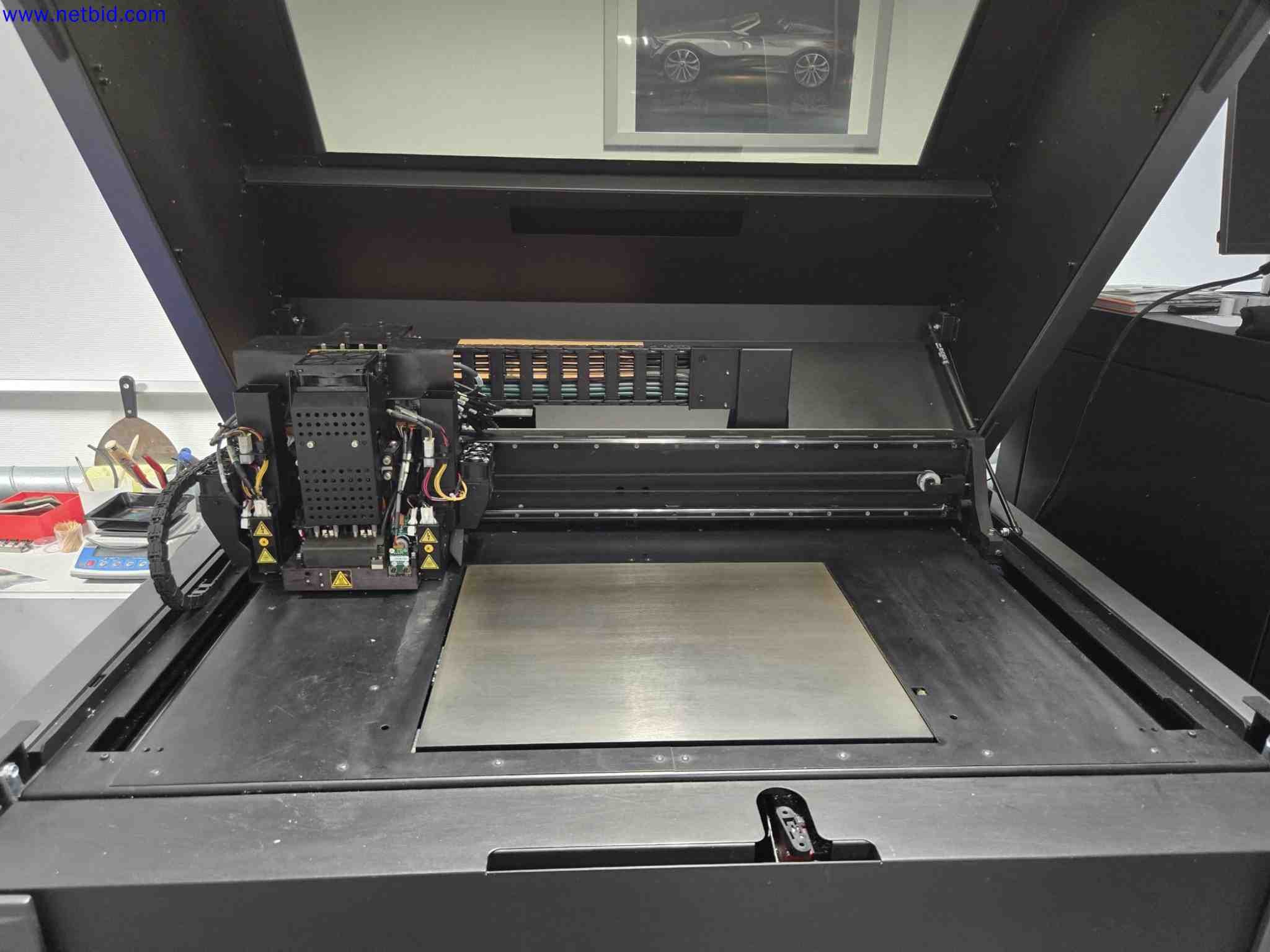 Machines CNC bien entretenues destinées à la fabrication de pièces métalliques de précision-2