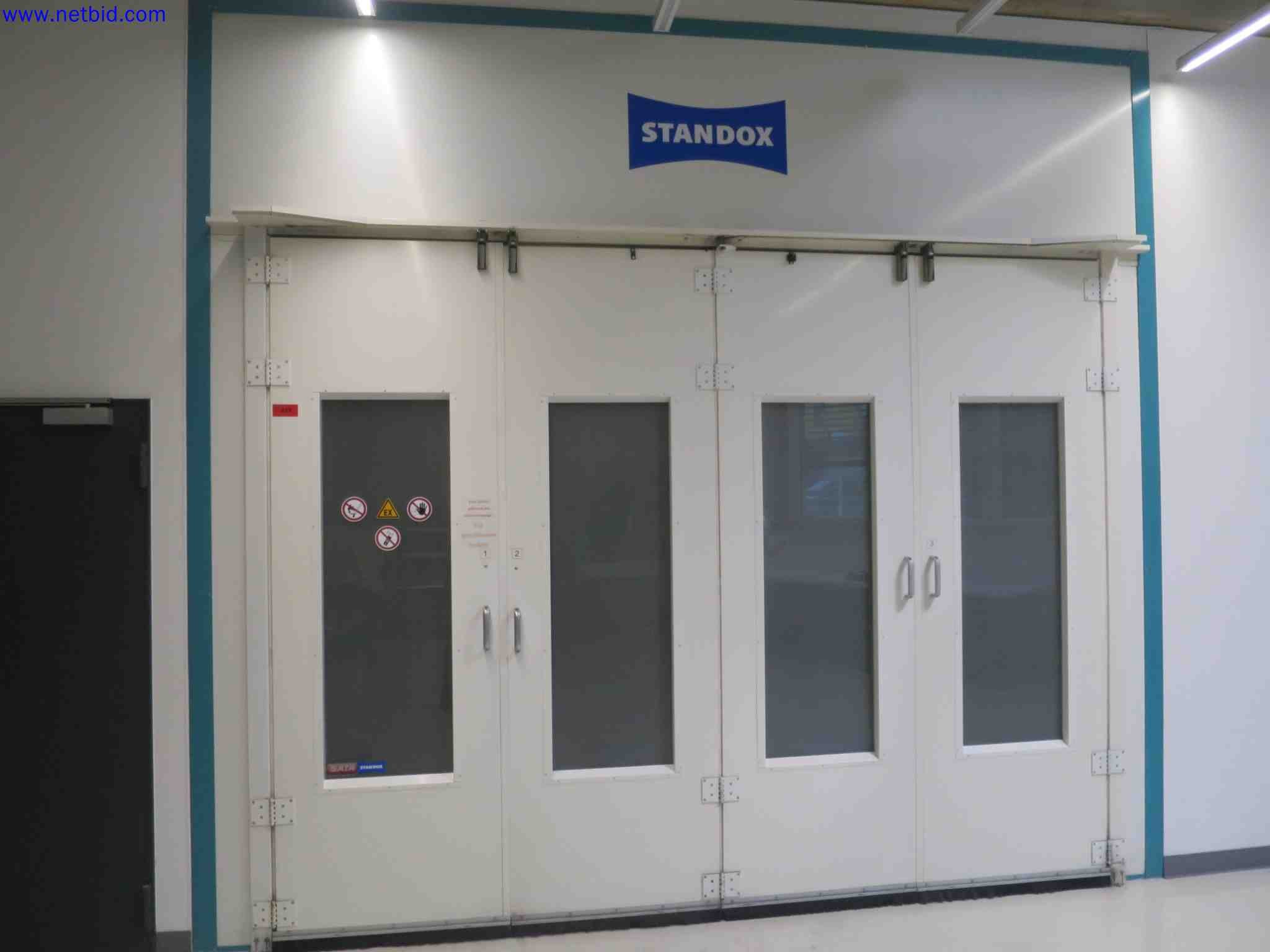 Machines CNC bien entretenues destinées à la fabrication de pièces métalliques de précision-1