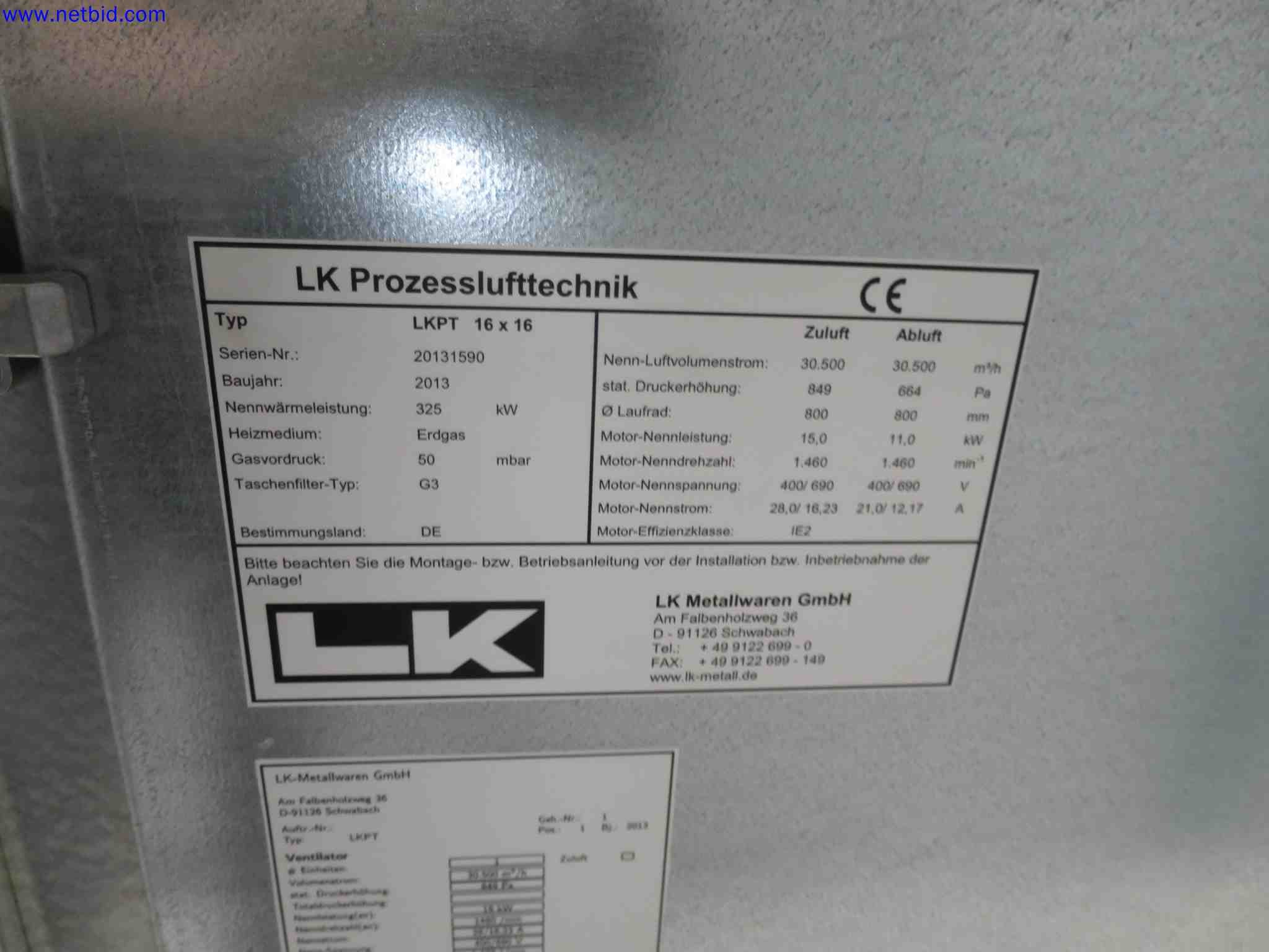 Machines CNC bien entretenues destinées à la fabrication de pièces métalliques de précision-2