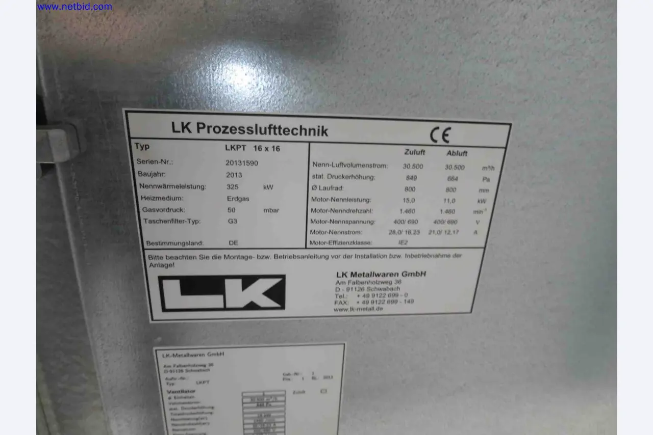 Machines CNC bien entretenues destinées à la fabrication de pièces métalliques de précision-2
