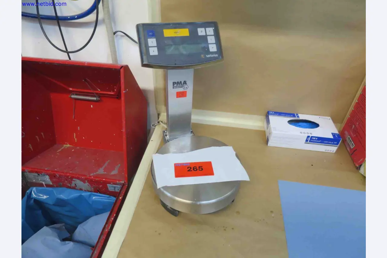 Machines CNC bien entretenues destinées à la fabrication de pièces métalliques de précision-1
