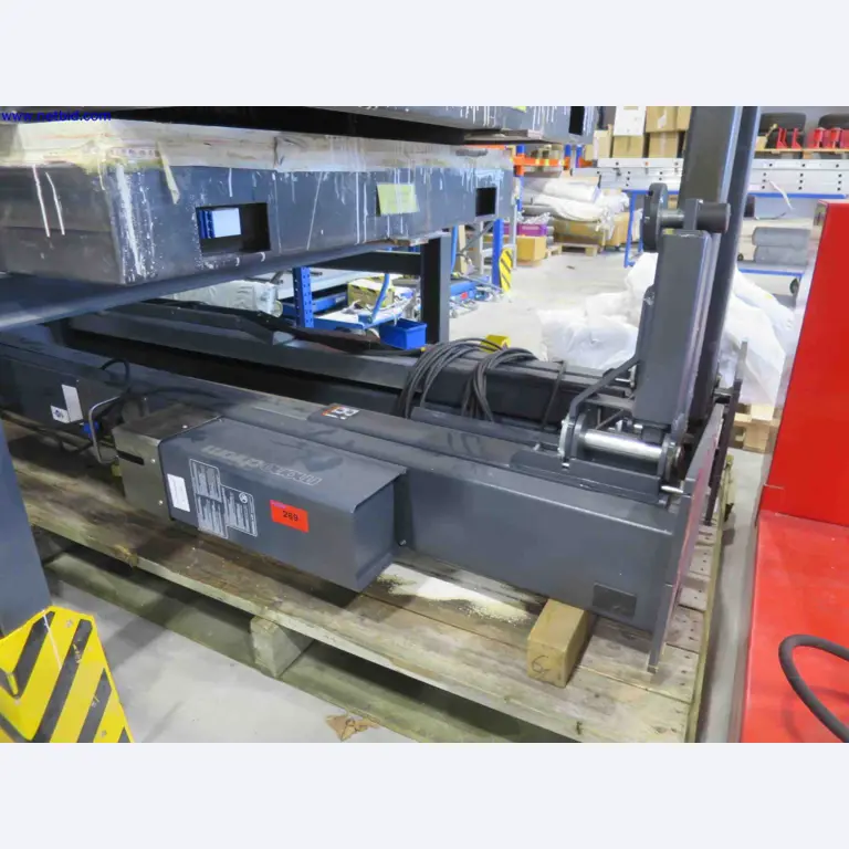 Machines CNC bien entretenues destinées à la fabrication de pièces métalliques de précision-1