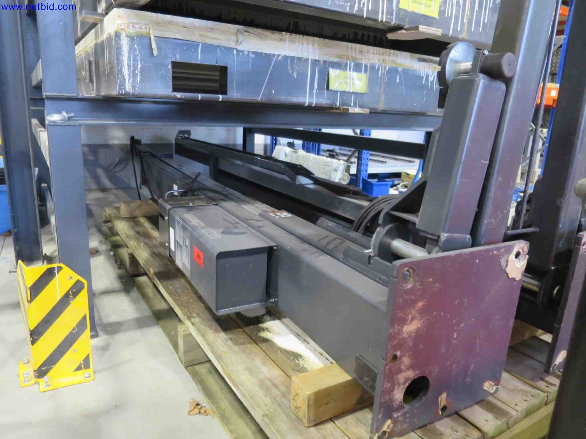 Machines CNC bien entretenues destinées à la fabrication de pièces métalliques de précision-2