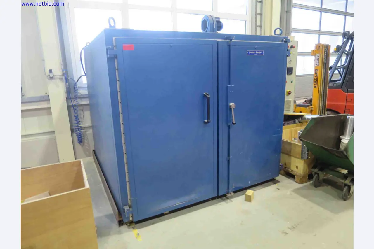Machines CNC bien entretenues destinées à la fabrication de pièces métalliques de précision-1