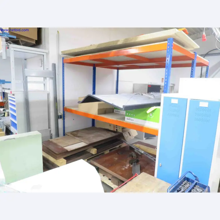 Machines CNC bien entretenues destinées à la fabrication de pièces métalliques de précision-2