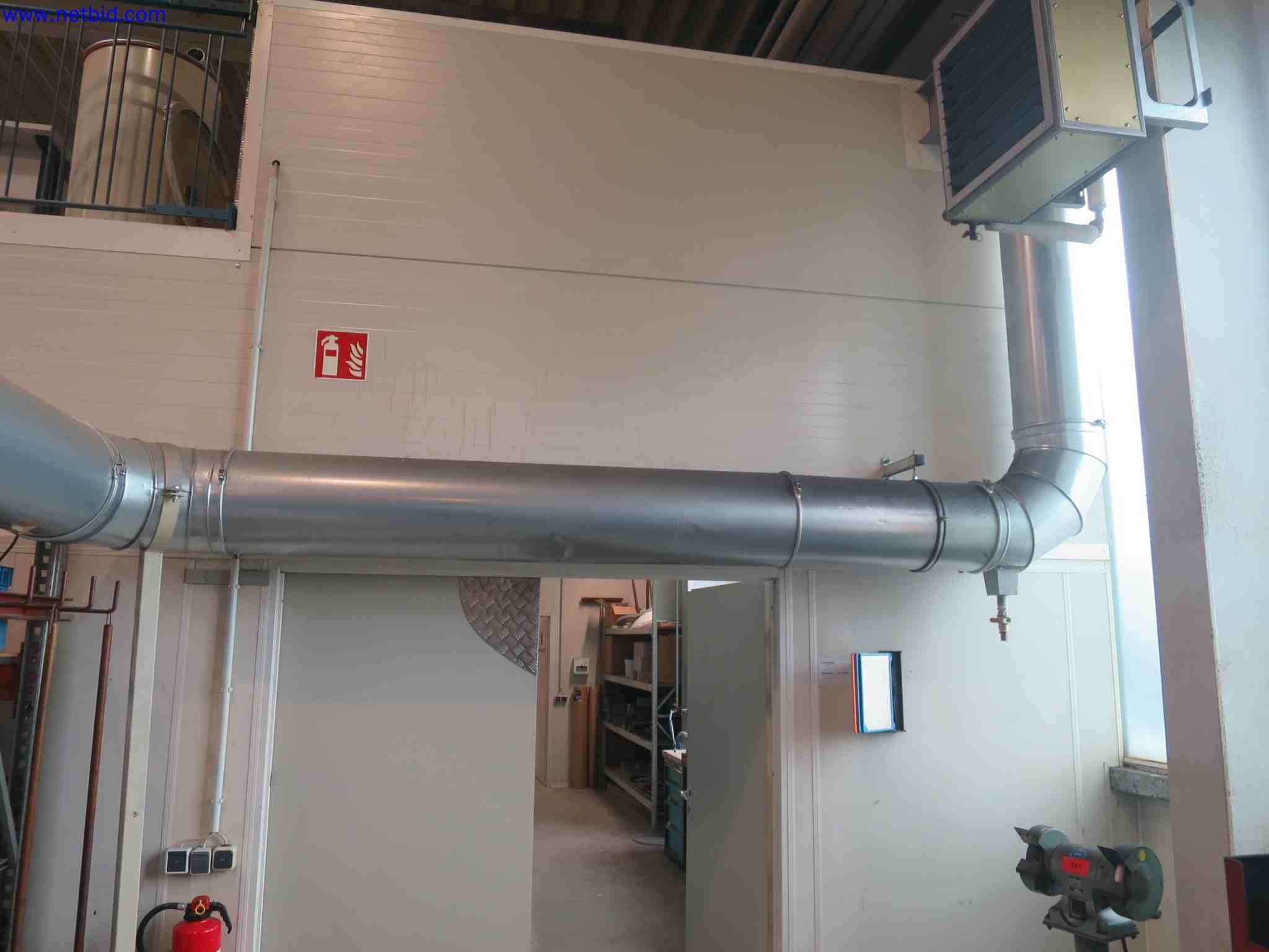 Machines CNC bien entretenues destinées à la fabrication de pièces métalliques de précision-10