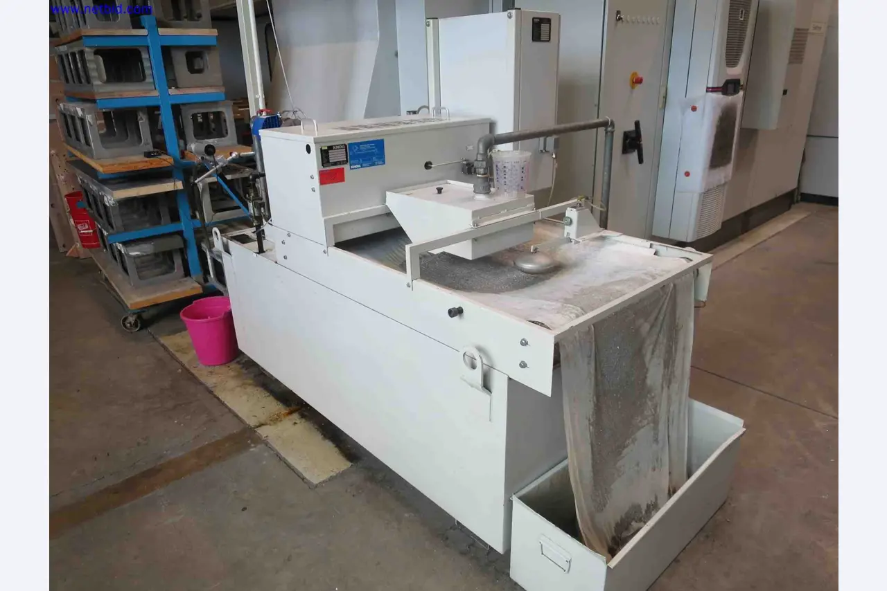 Machines CNC bien entretenues destinées à la fabrication de pièces métalliques de précision-11