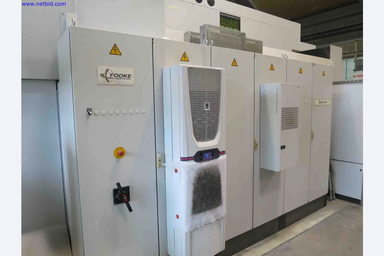 Machines CNC bien entretenues destinées à la fabrication de pièces métalliques de précision-13