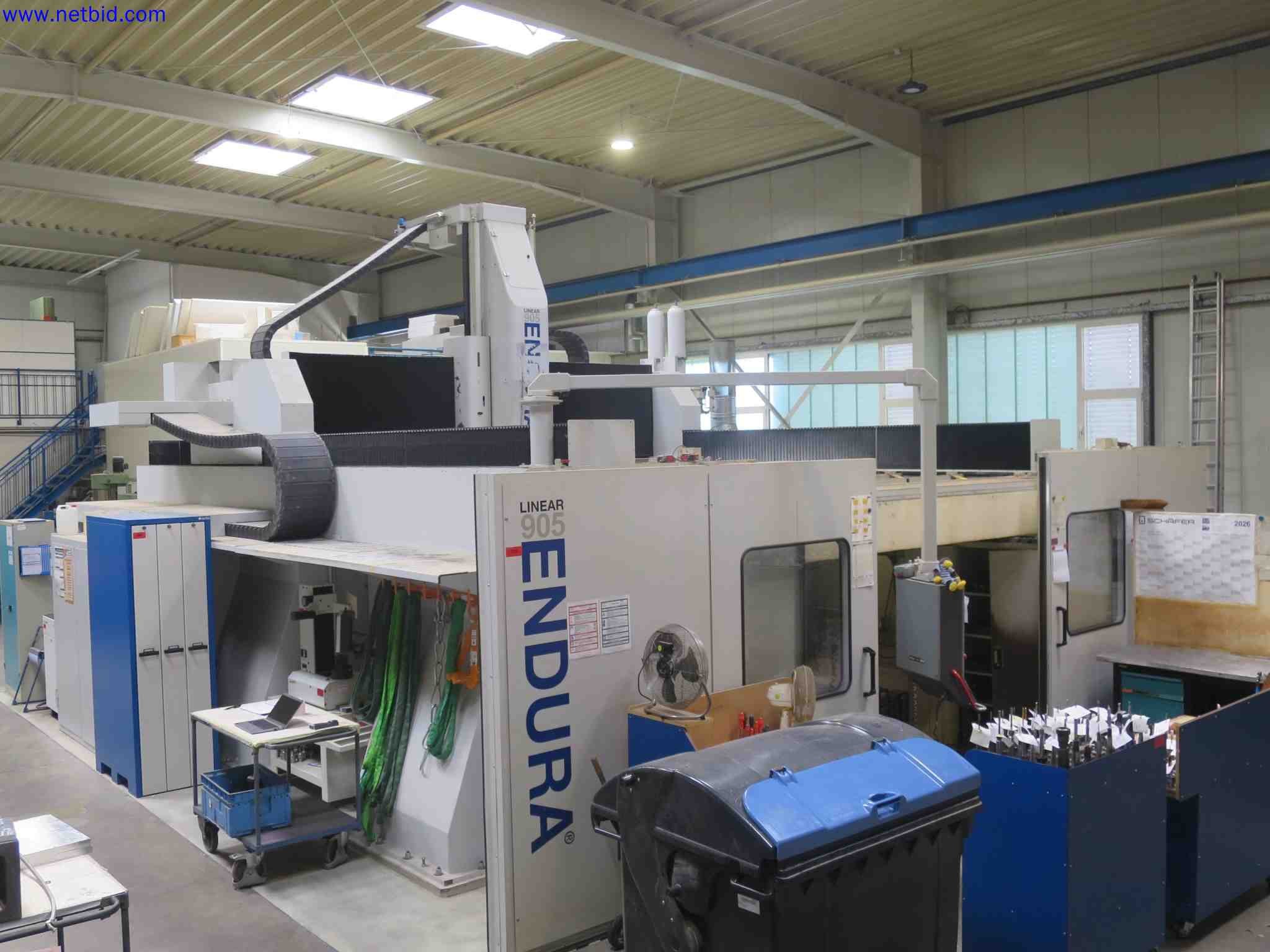 Machines CNC bien entretenues destinées à la fabrication de pièces métalliques de précision-18