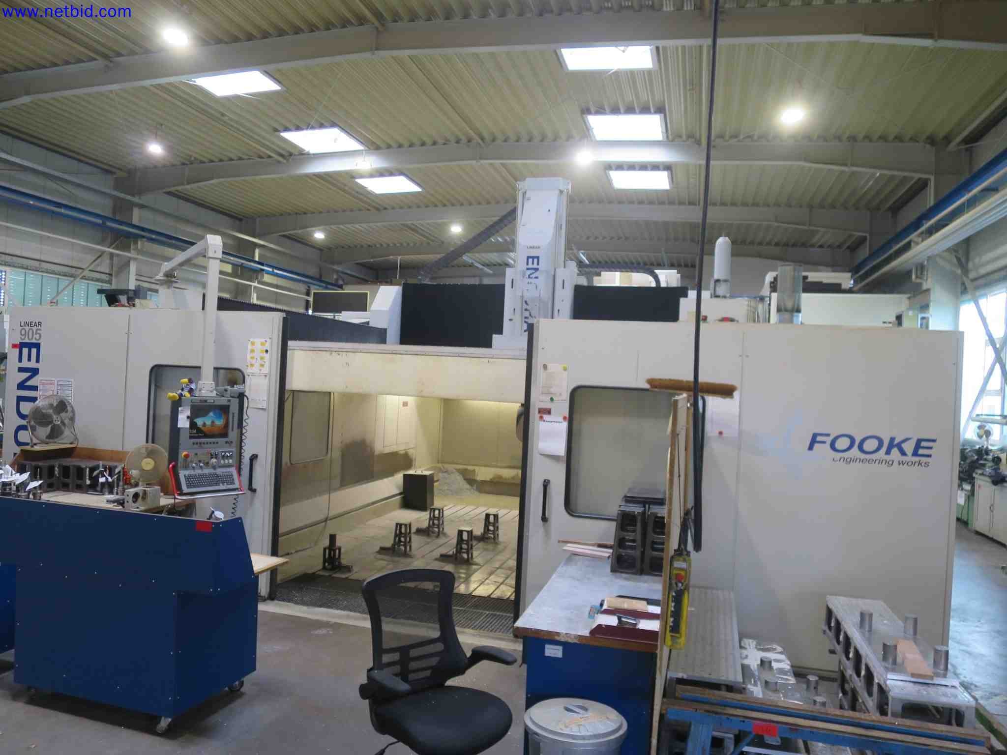 Machines CNC bien entretenues destinées à la fabrication de pièces métalliques de précision-1