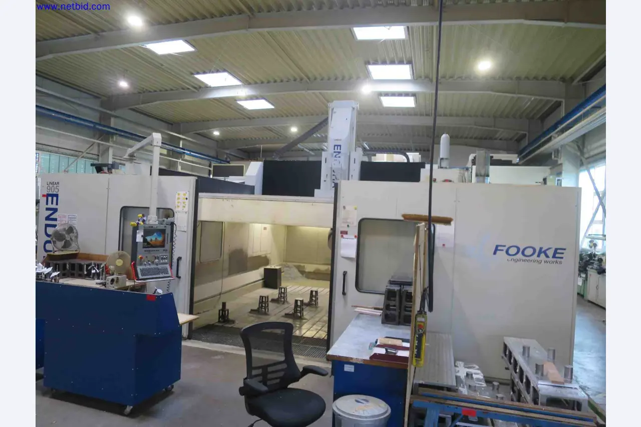 Machines CNC bien entretenues destinées à la fabrication de pièces métalliques de précision-1