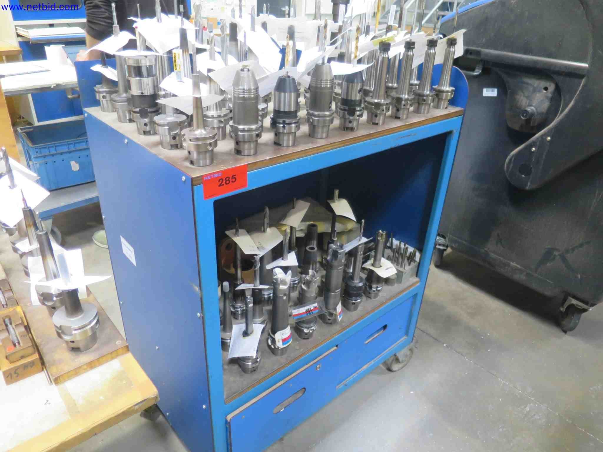 Machines CNC bien entretenues destinées à la fabrication de pièces métalliques de précision-1