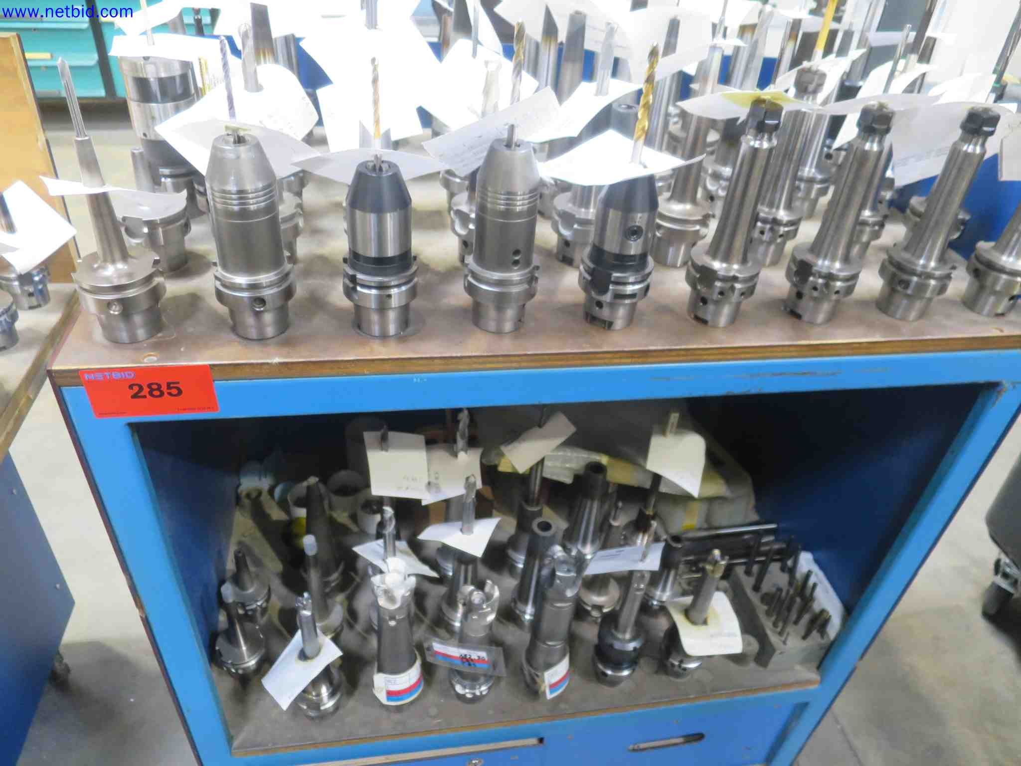 Machines CNC bien entretenues destinées à la fabrication de pièces métalliques de précision-2