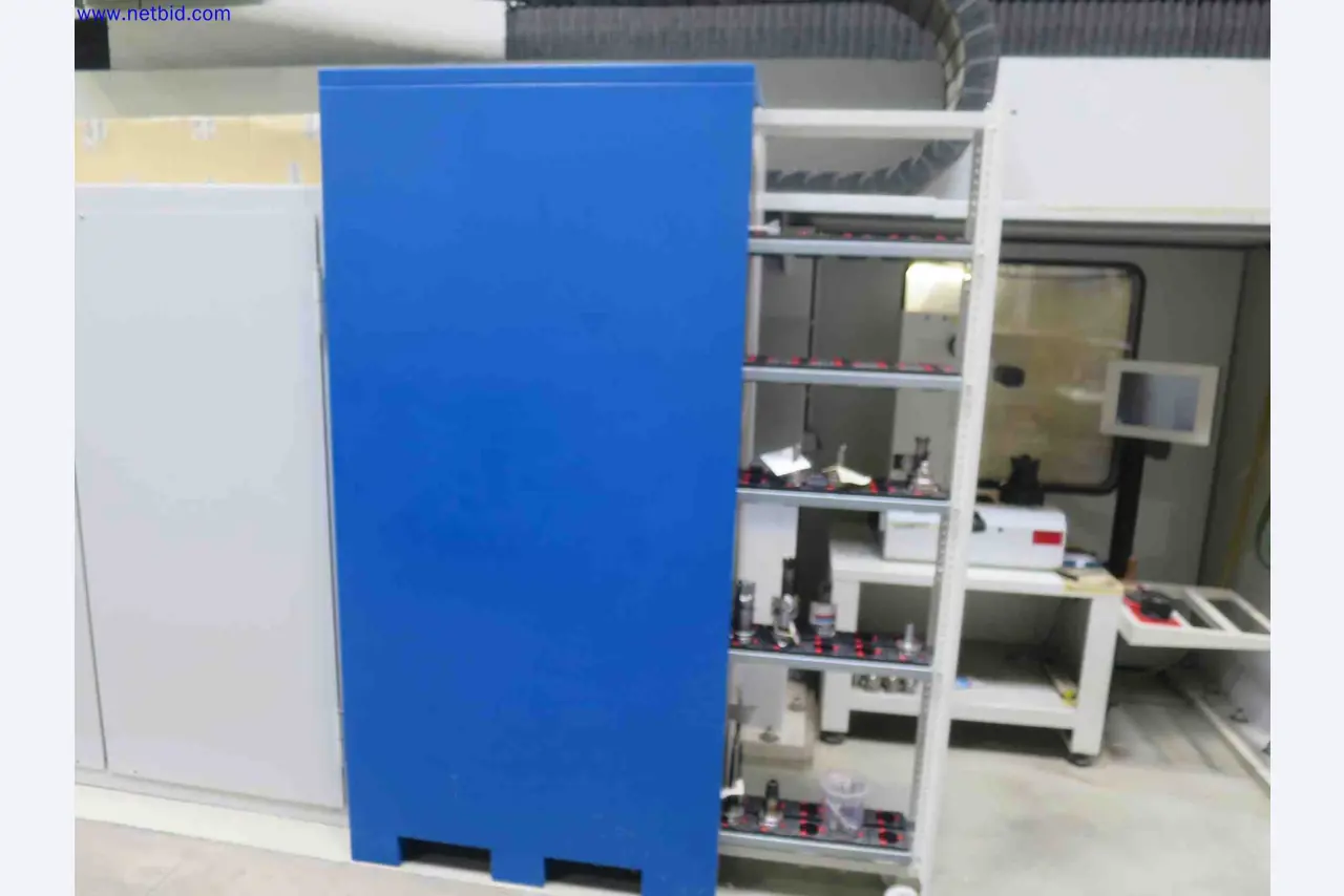 Máquinas CNC en buen estado para la fabricación de componentes metálicos de precisión-2