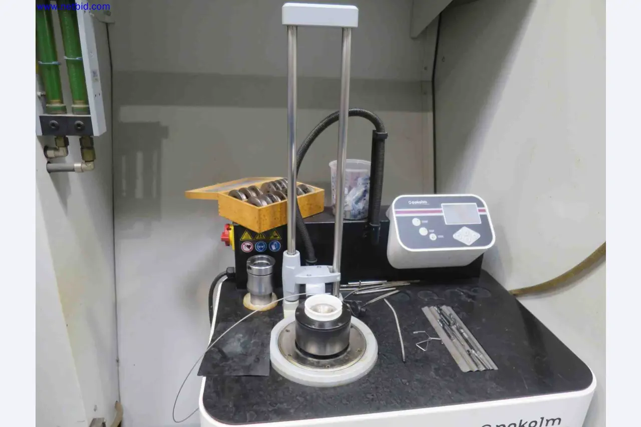 Máquinas CNC en buen estado para la fabricación de componentes metálicos de precisión-2