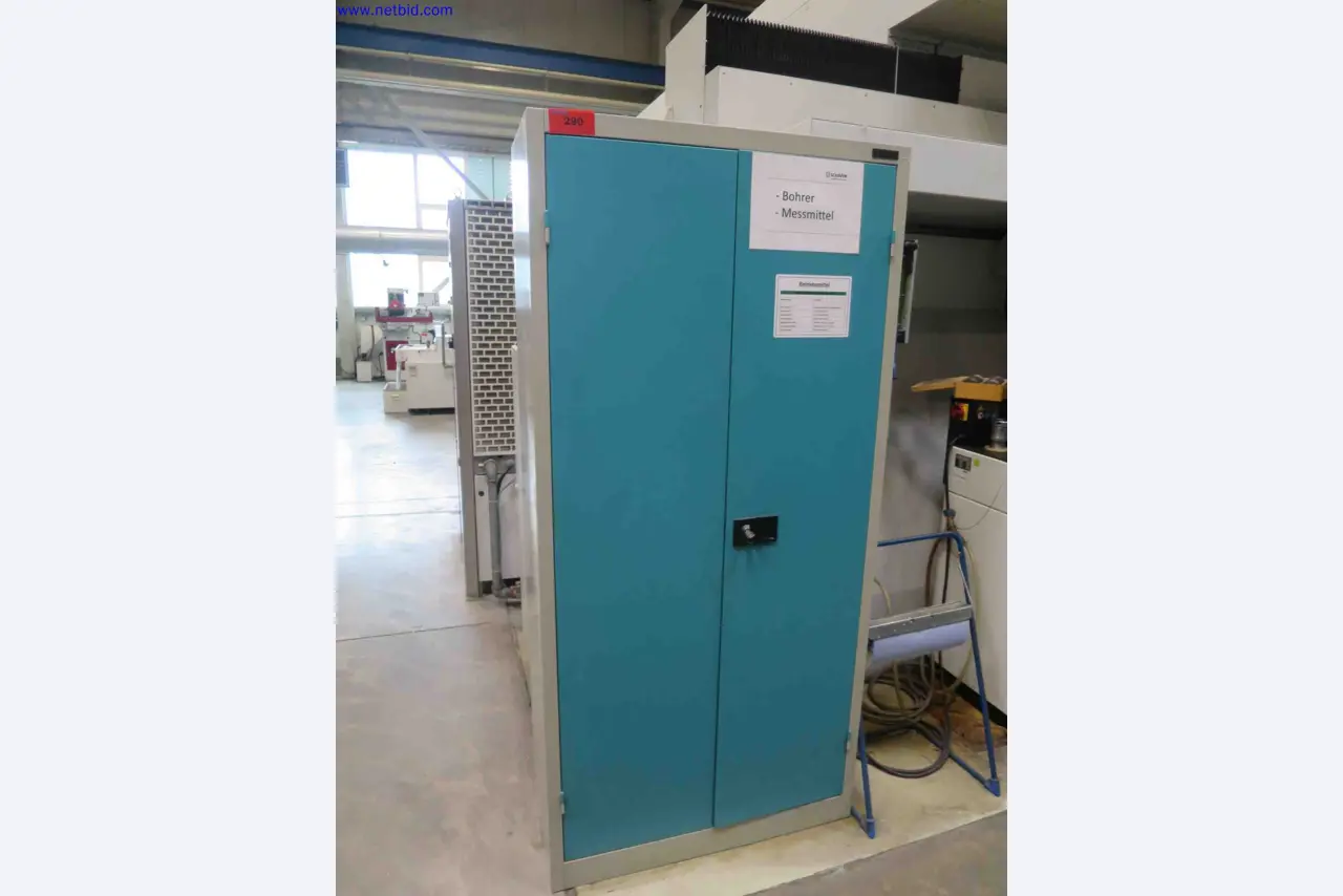 Máquinas CNC en buen estado para la fabricación de componentes metálicos de precisión-1