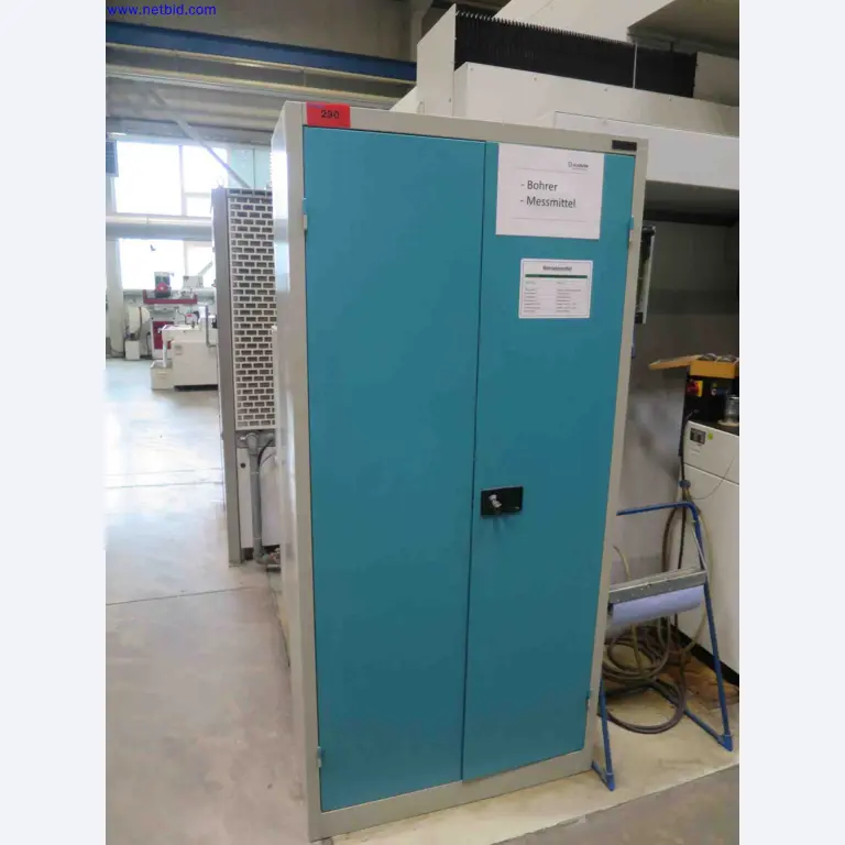Máquinas CNC en buen estado para la fabricación de componentes metálicos de precisión-1