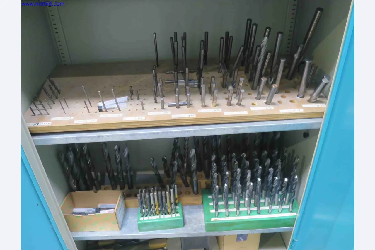Máquinas CNC en buen estado para la fabricación de componentes metálicos de precisión-4