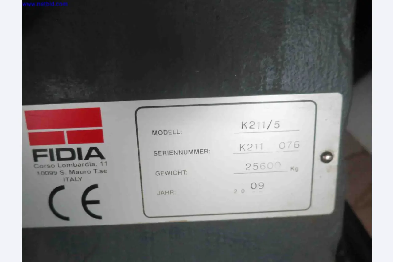 Machines CNC bien entretenues destinées à la fabrication de pièces métalliques de précision-10