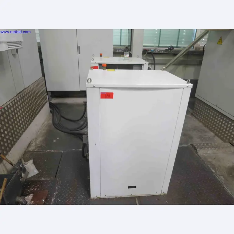 Machines CNC bien entretenues destinées à la fabrication de pièces métalliques de précision-12