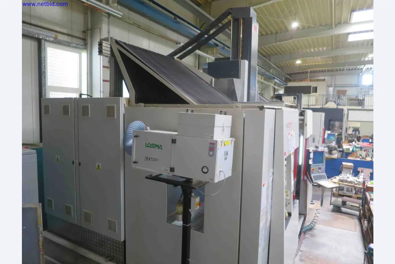 Machines CNC bien entretenues destinées à la fabrication de pièces métalliques de précision-15