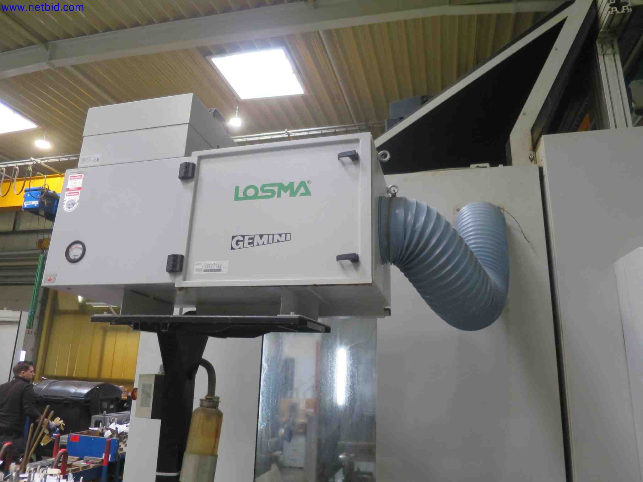 Machines CNC bien entretenues destinées à la fabrication de pièces métalliques de précision-8