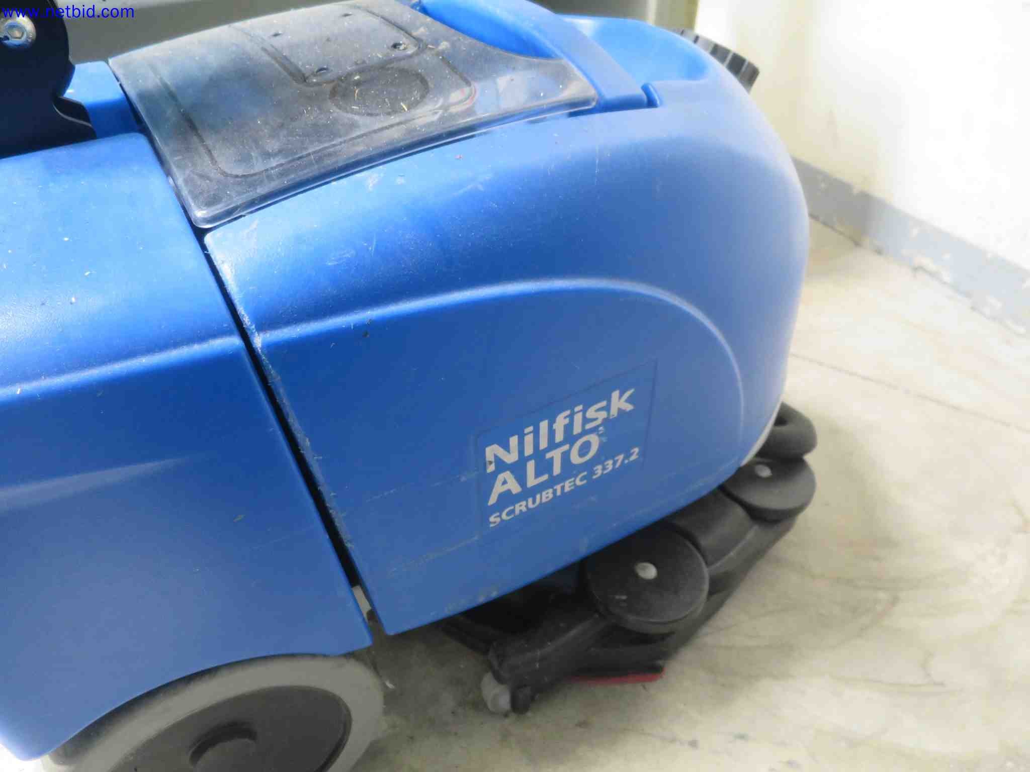 Máquinas CNC en buen estado para la fabricación de componentes metálicos de precisión-2