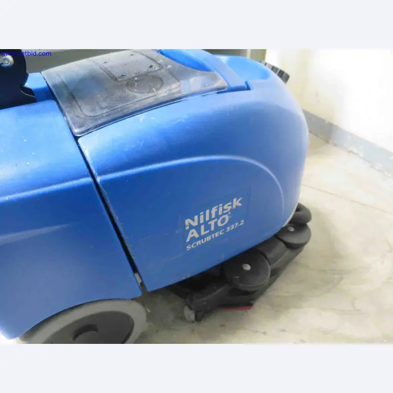 Máquinas CNC en buen estado para la fabricación de componentes metálicos de precisión-2